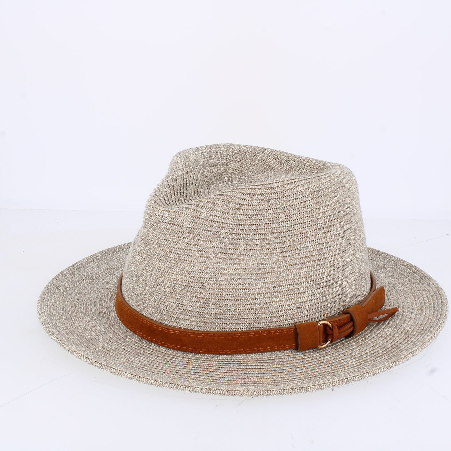 Chapeaux Fedora 100% Paille - Papier Réf : CH:1389- Taille unique,bande de réglage à l'intérieur. Fabrication Française.