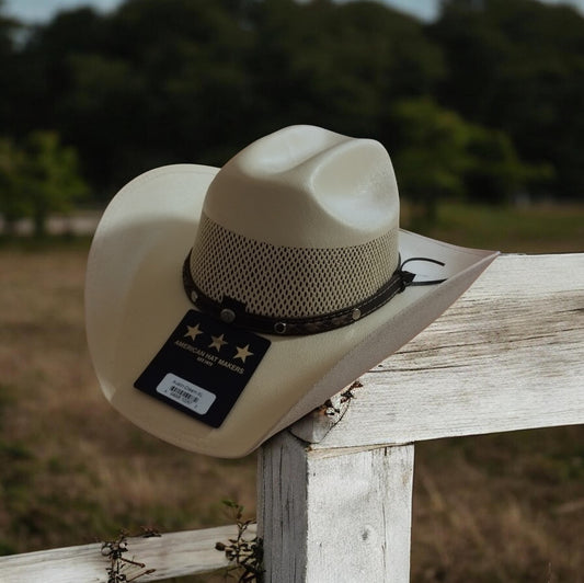 Chapeau cowboy en paille occidental - Style Austin. Import USA.